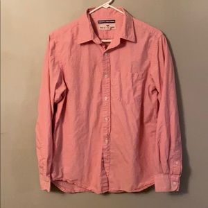 Old navy classic fit shirt